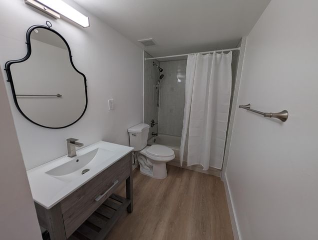 2715 Tigertail Avenue Apt 402, Miami, FL 33133