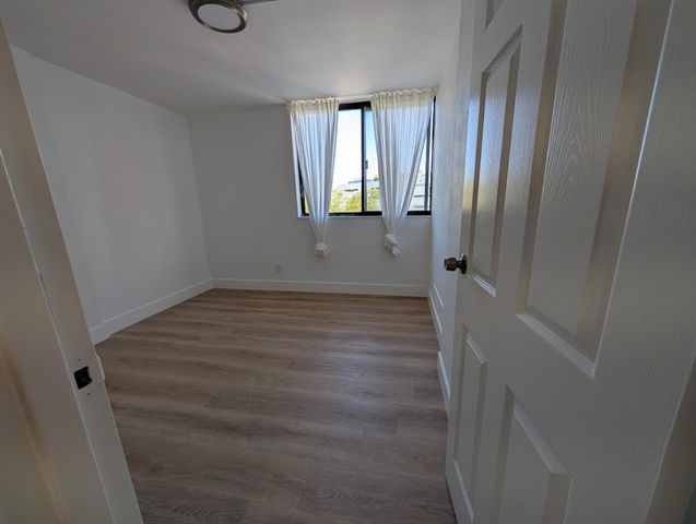 2715 Tigertail Avenue Apt 402, Miami, FL 33133
