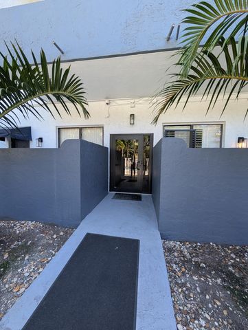 2715 Tigertail Avenue Apt 402, Miami, FL 33133