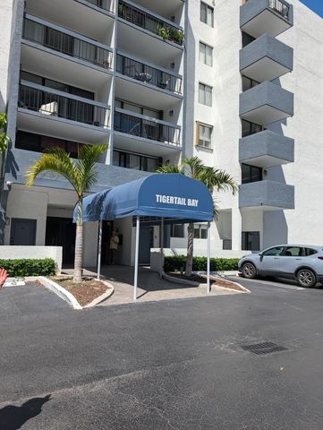2715 Tigertail Avenue Apt 402, Miami, FL 33133