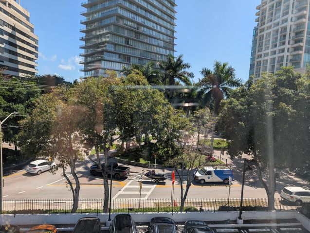2715 Tigertail Avenue Apt 402, Miami, FL 33133