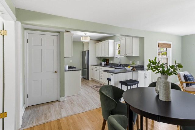 8305 N Whitney ROAD, Fox Point, WI 53217