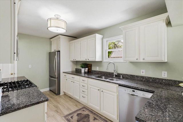 8305 N Whitney ROAD, Fox Point, WI 53217