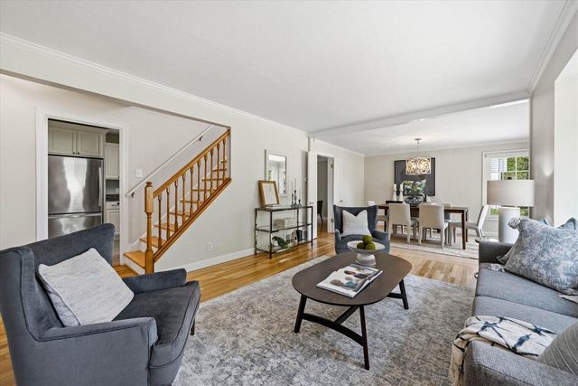 8305 N Whitney ROAD, Fox Point, WI 53217