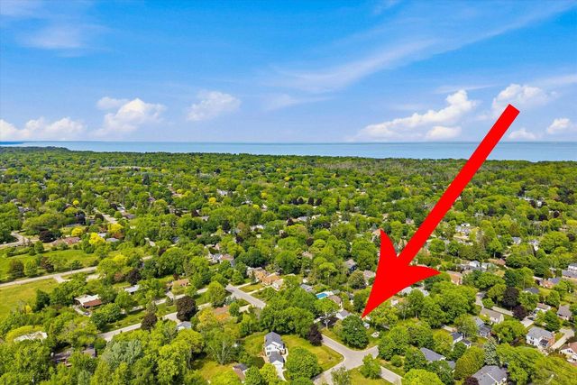 8305 N Whitney ROAD, Fox Point, WI 53217