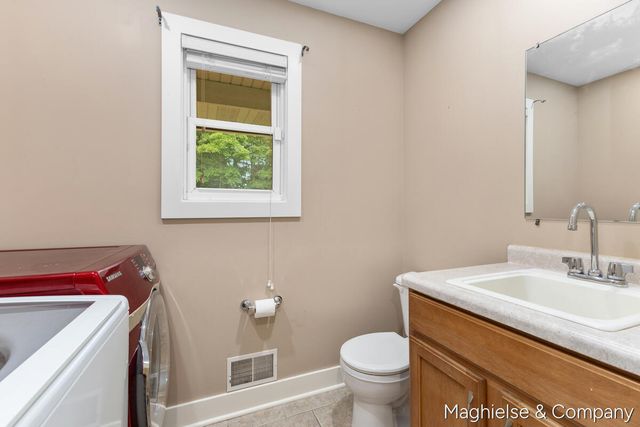 8665 Shore Way Drive Sw, Byron Twp, MI 49315