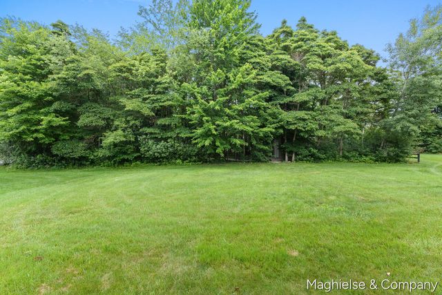 8665 Shore Way Drive Sw, Byron Twp, MI 49315