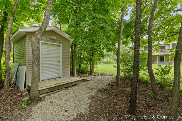8665 Shore Way Drive Sw, Byron Twp, MI 49315