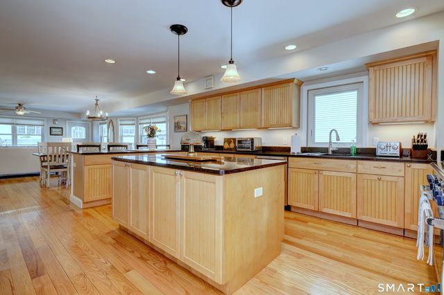 32 Grant Street, Milford, CT 06460