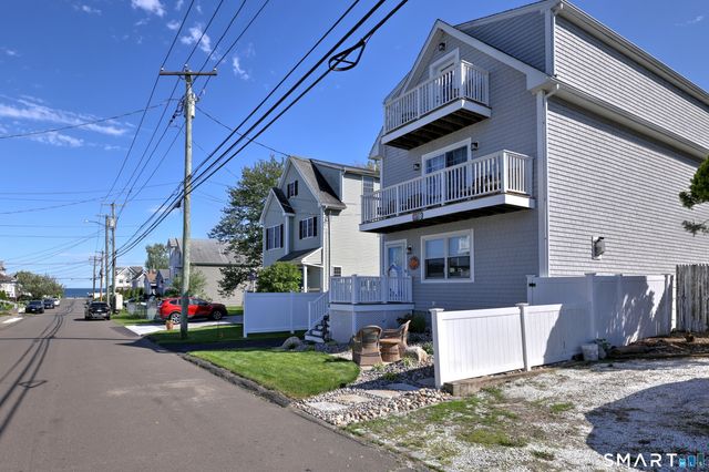32 Grant Street, Milford, CT 06460