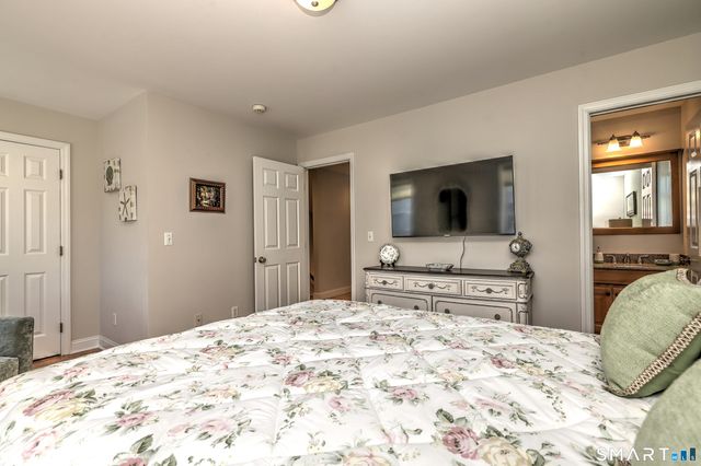 32 Grant Street, Milford, CT 06460