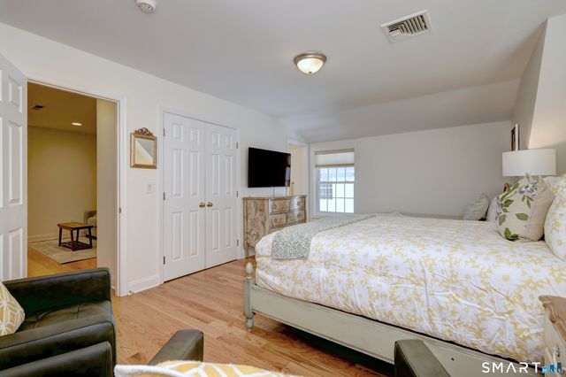 32 Grant Street, Milford, CT 06460