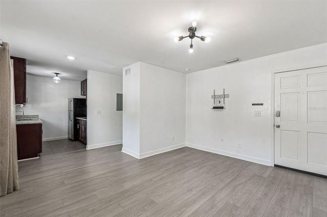 3206 W AZEELE STREET 120, Tampa, FL 33609