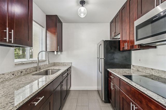 3206 W AZEELE STREET 120, Tampa, FL 33609