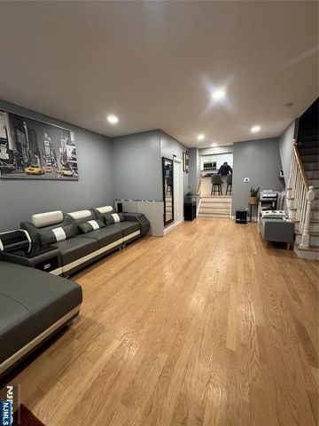 83 Bedford Street, East Orange, NJ 07018