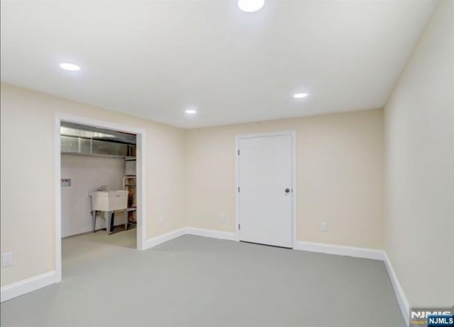 83 Bedford Street, East Orange, NJ 07018