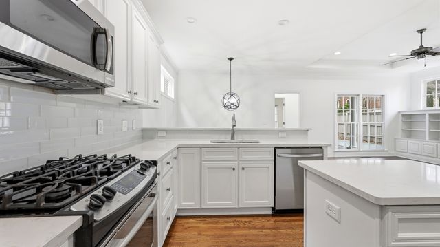 201 Acadia Ave, Franklin, TN 37064