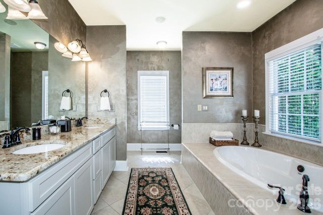 19568 Meta Road, Cornelius, NC 28031
