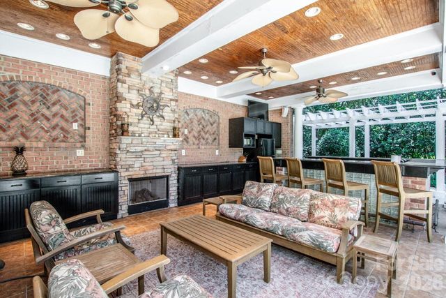 19568 Meta Road, Cornelius, NC 28031