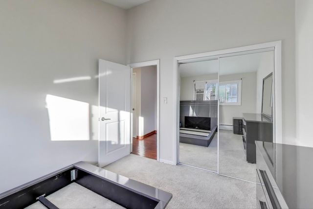 9454 Potter Road, Des Plaines, IL 60016