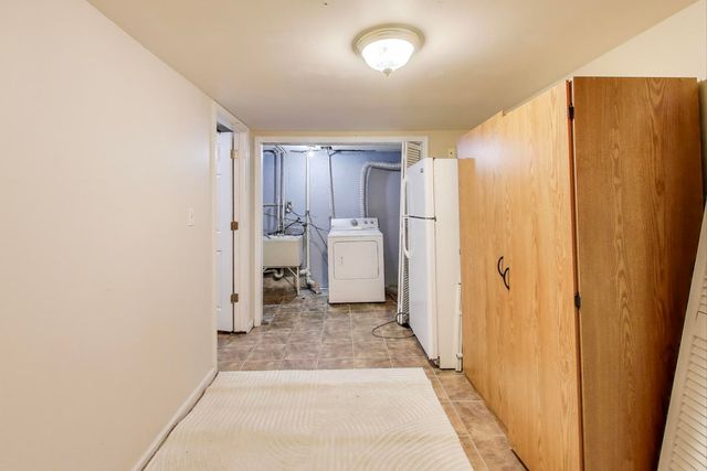 9454 Potter Road, Des Plaines, IL 60016