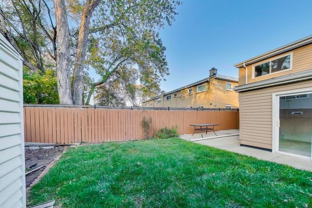 9454 Potter Road, Des Plaines, IL 60016