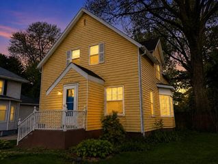 1712 Monroe Street, La Porte, IN 46350