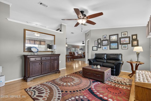 141 KITTY Avenue, Interlachen, FL 32148