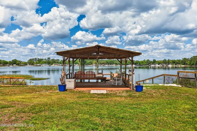 141 KITTY Avenue, Interlachen, FL 32148