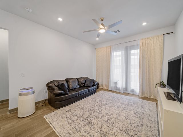 2700 Old Denton Road 3352, Carrollton, TX 75007