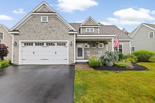 34 Fairway Dr, Kingston, MA 02364