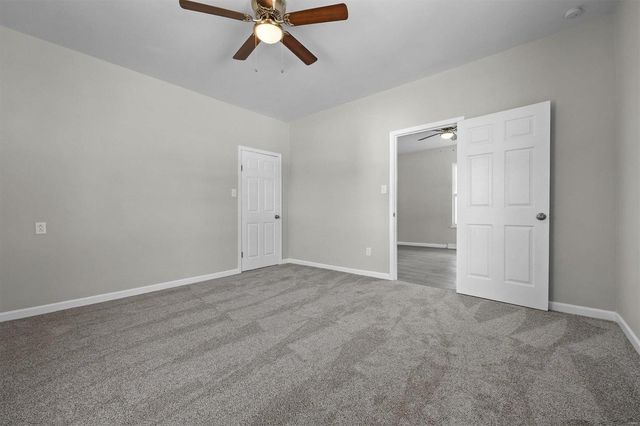 2210 E 24th Street, Granite City, IL 62040