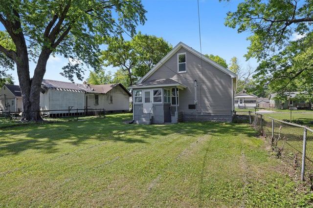 2210 E 24th Street, Granite City, IL 62040