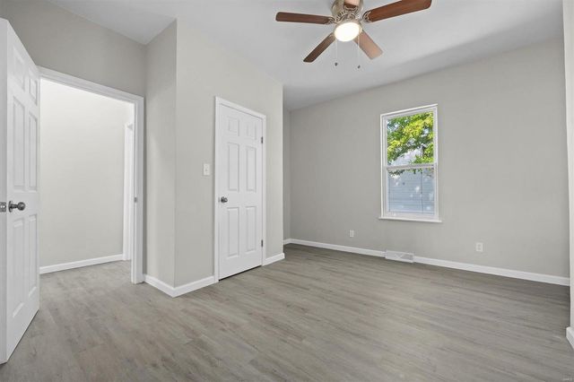 2210 E 24th Street, Granite City, IL 62040