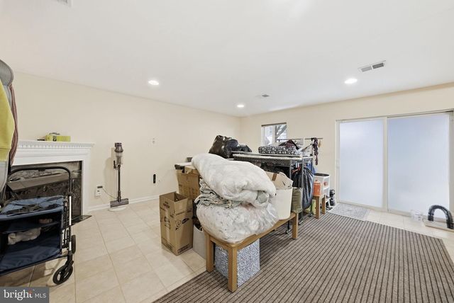 4118 BROOKGREEN DR, Fairfax, VA 22033