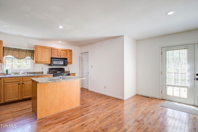 308 Friendship Road, Bristol, TN 37620