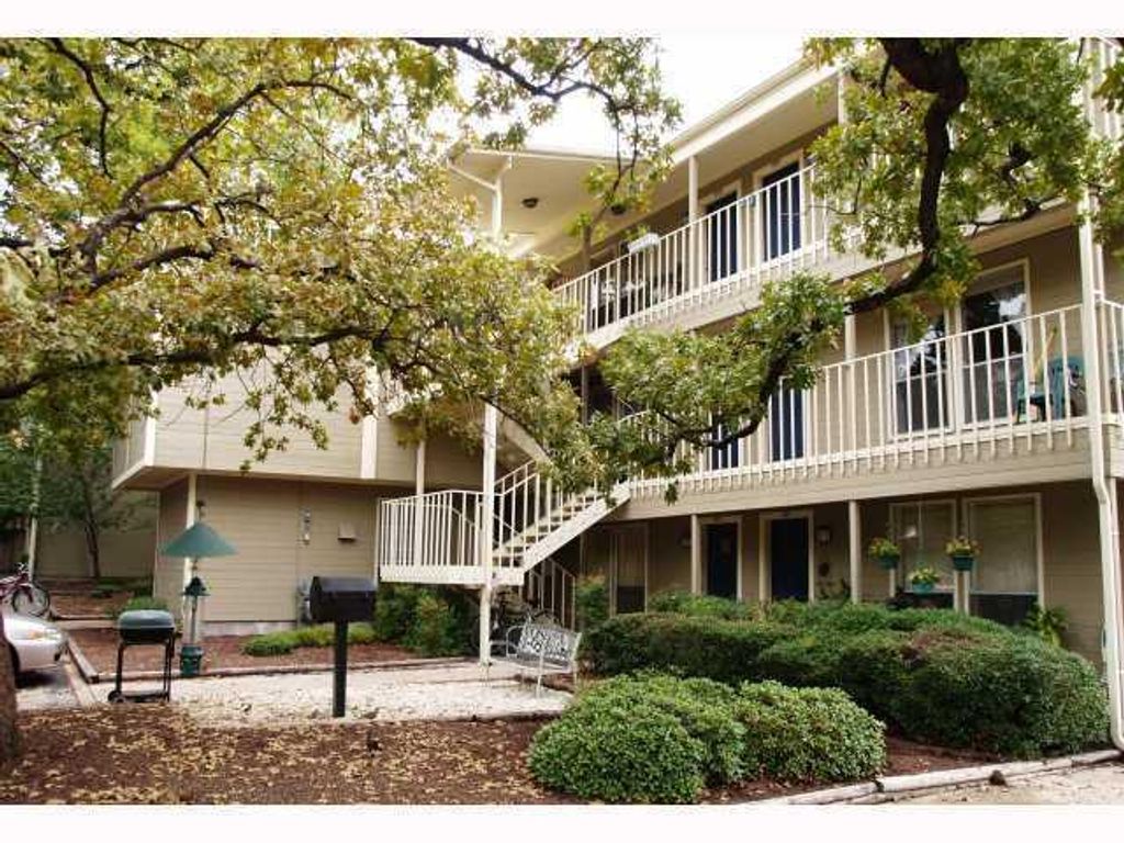 202 E 45th ST 306, Austin, TX 78751