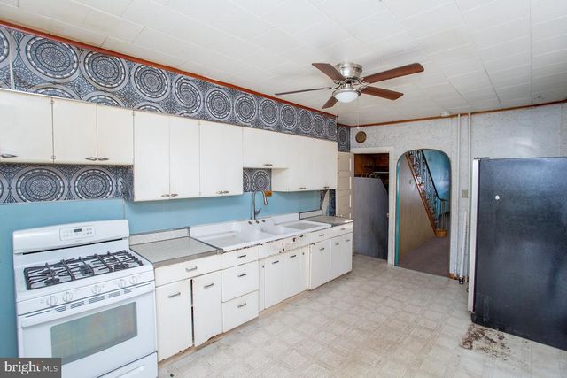 916 JEFFERSON AVE, Bristol, PA 19007