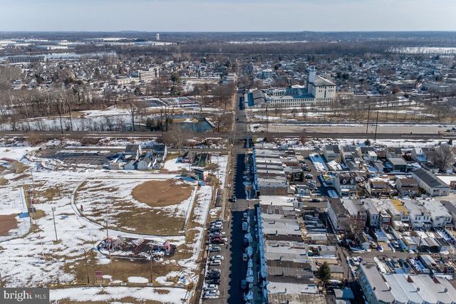 916 JEFFERSON AVE, Bristol, PA 19007