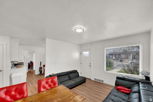 3657 S GRANGER DR, West Valley City, UT 84119