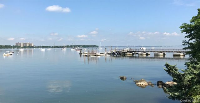 42-30 Douglaston Parkway 2P, Douglaston, NY 11363