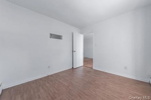 42-30 Douglaston Parkway 2P, Douglaston, NY 11363