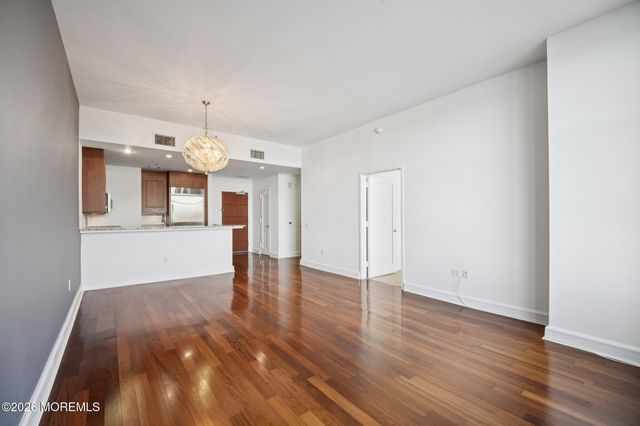 8100 River Road 209, North Bergen, NJ 07047