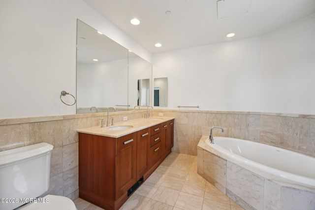 8100 River Road 209, North Bergen, NJ 07047