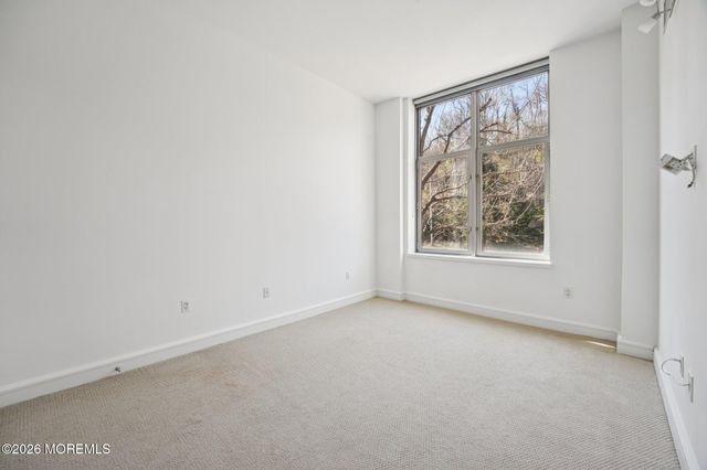 8100 River Road 209, North Bergen, NJ 07047