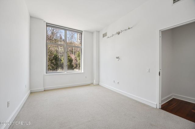 8100 River Road 209, North Bergen, NJ 07047