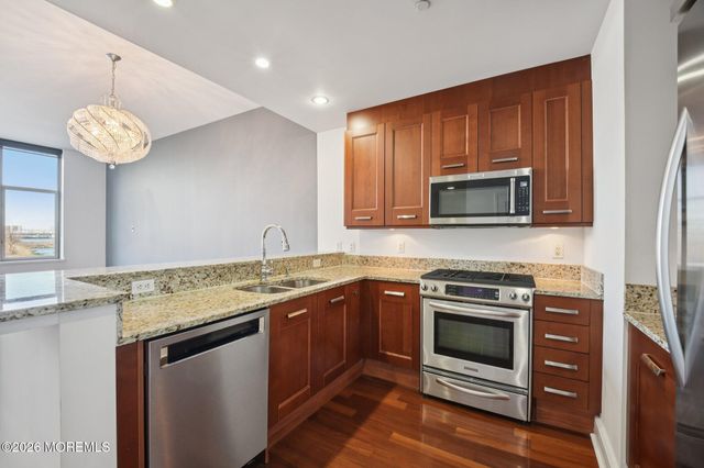 8100 River Road 209, North Bergen, NJ 07047