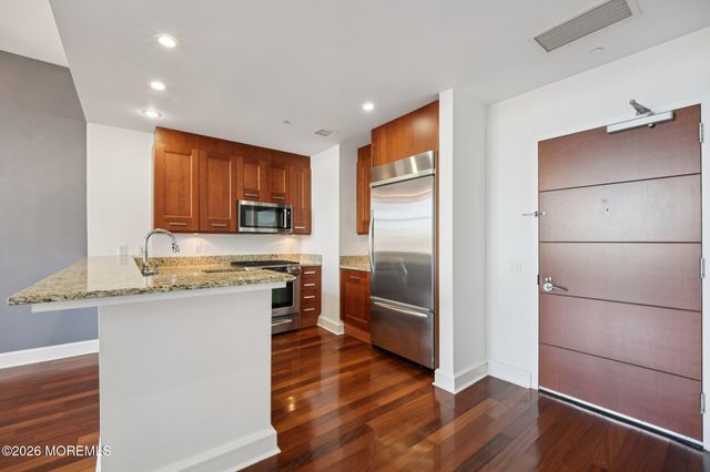 8100 River Road 209, North Bergen, NJ 07047