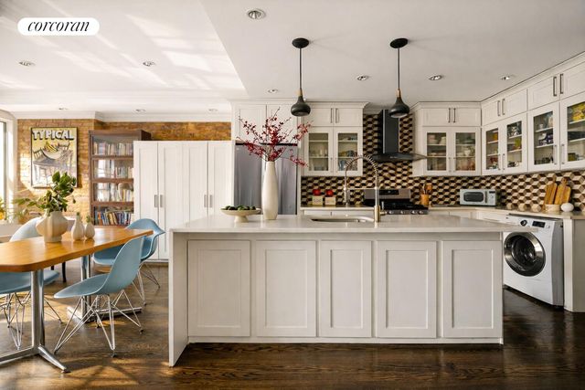 326 QUINCY Street, New York City, NY 11216