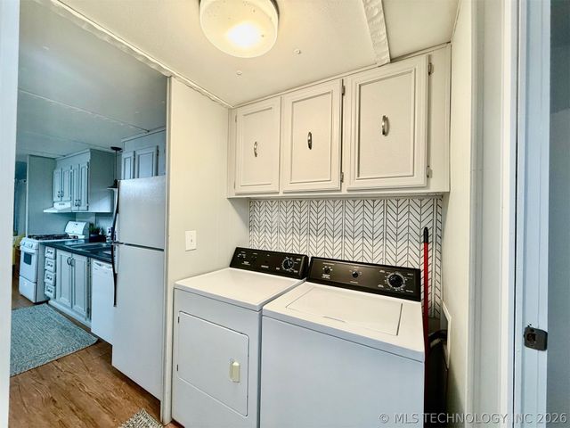 34299 S Terrapin Creek, Cookson, OK 74427